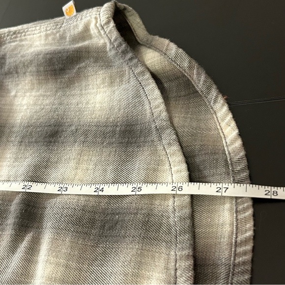 Carhartt Women's Plaid Button Down Shirt Long Sleeve Gray Size Large - Picture 8 of 8